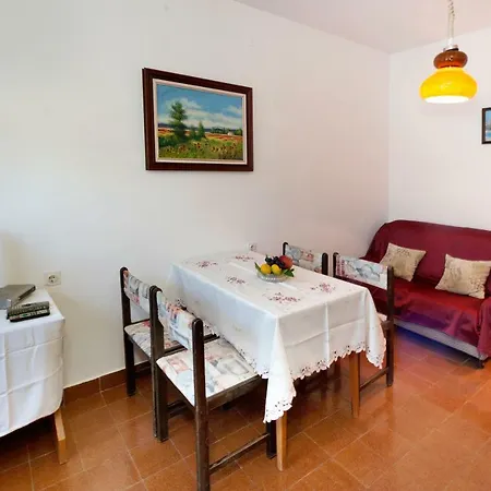 Mihaela Apartments Porec Exterior photo