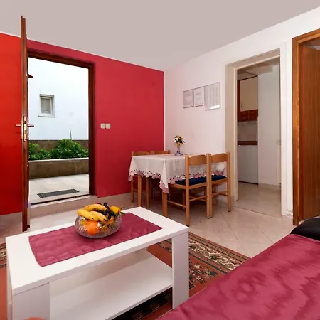 Mihaela Apartments Porec Exterior photo