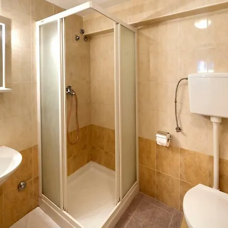 Mihaela Apartments Porec Exterior photo