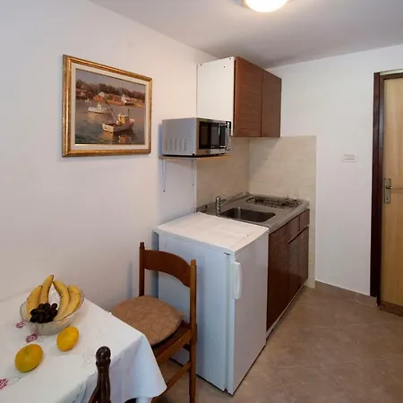 Mihaela Apartments Porec Exterior photo