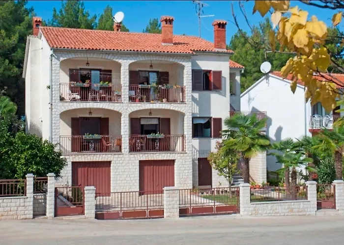 Mihaela Apartments